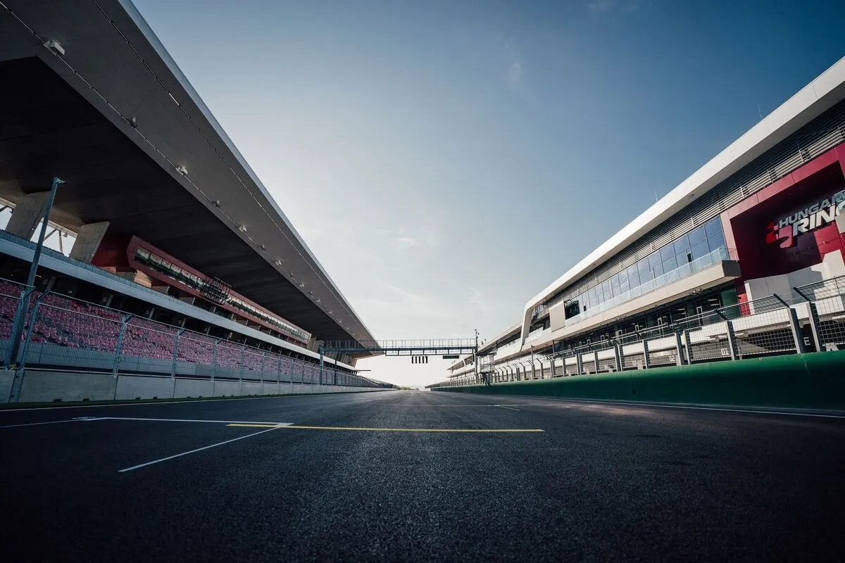 Éppen a Forma-1 Magyar Nagydíjának versenynapján várható cseles időjárás a Hungaroringen