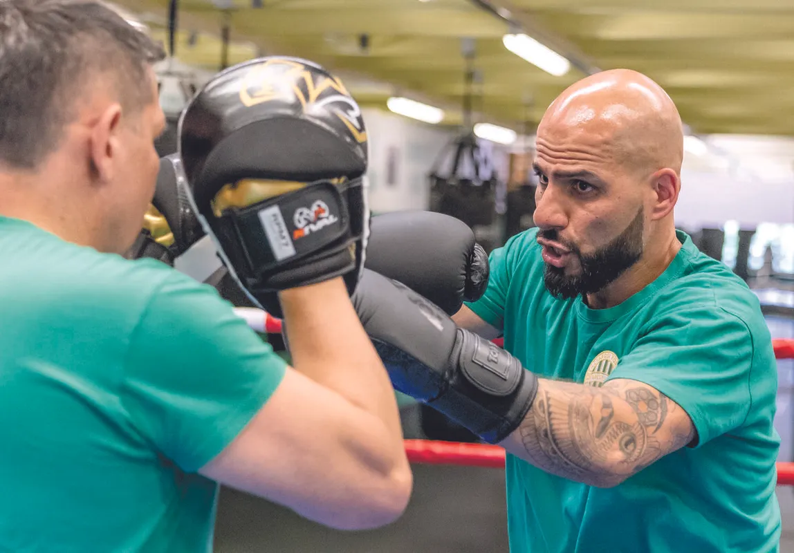 Lotfi Begi mélyinterjú - kétlaki élettel szívesen kiegyezne - RIPOST
