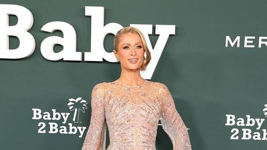 „Stréberek a legjobb randipartnerek” - váratlan kijelentést tett Paris Hilton
