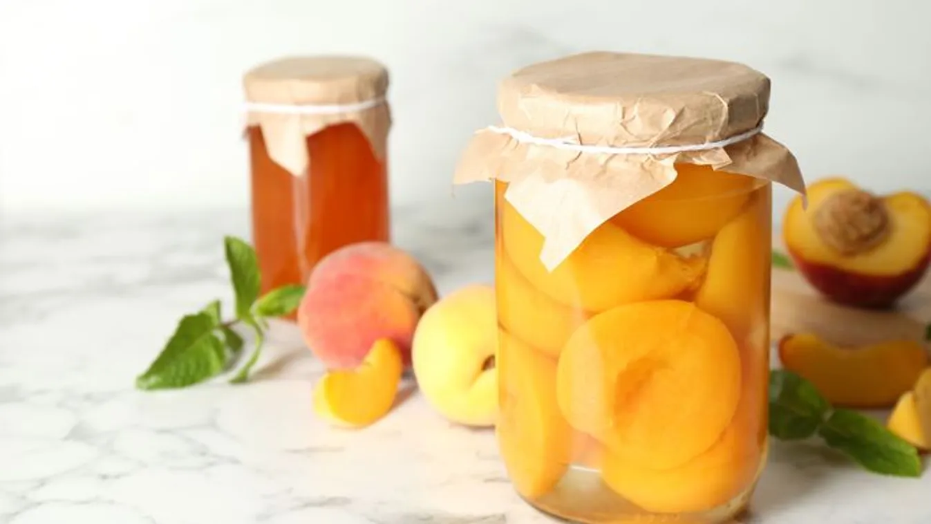 Így kell eltenni az őszibarackot, hogy friss maradjon