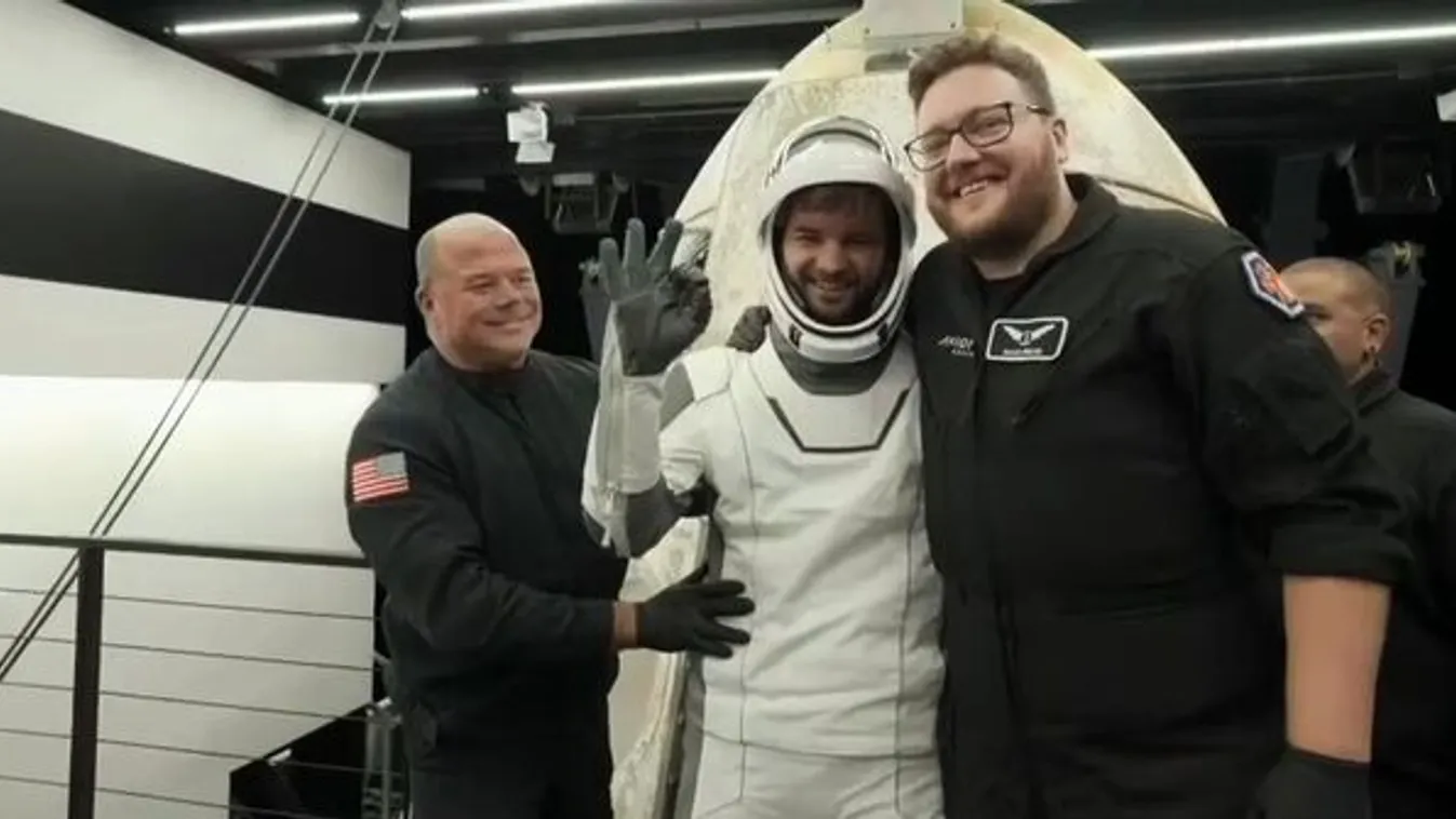 Itt a videó Kapu Tiborék sikeres landolásáról