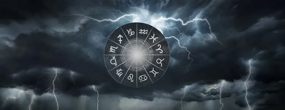 3 csillagjegynek Collage,,Not,Ai.,Dramatic,Sky,With,Storm,Clouds,Before,Rain.