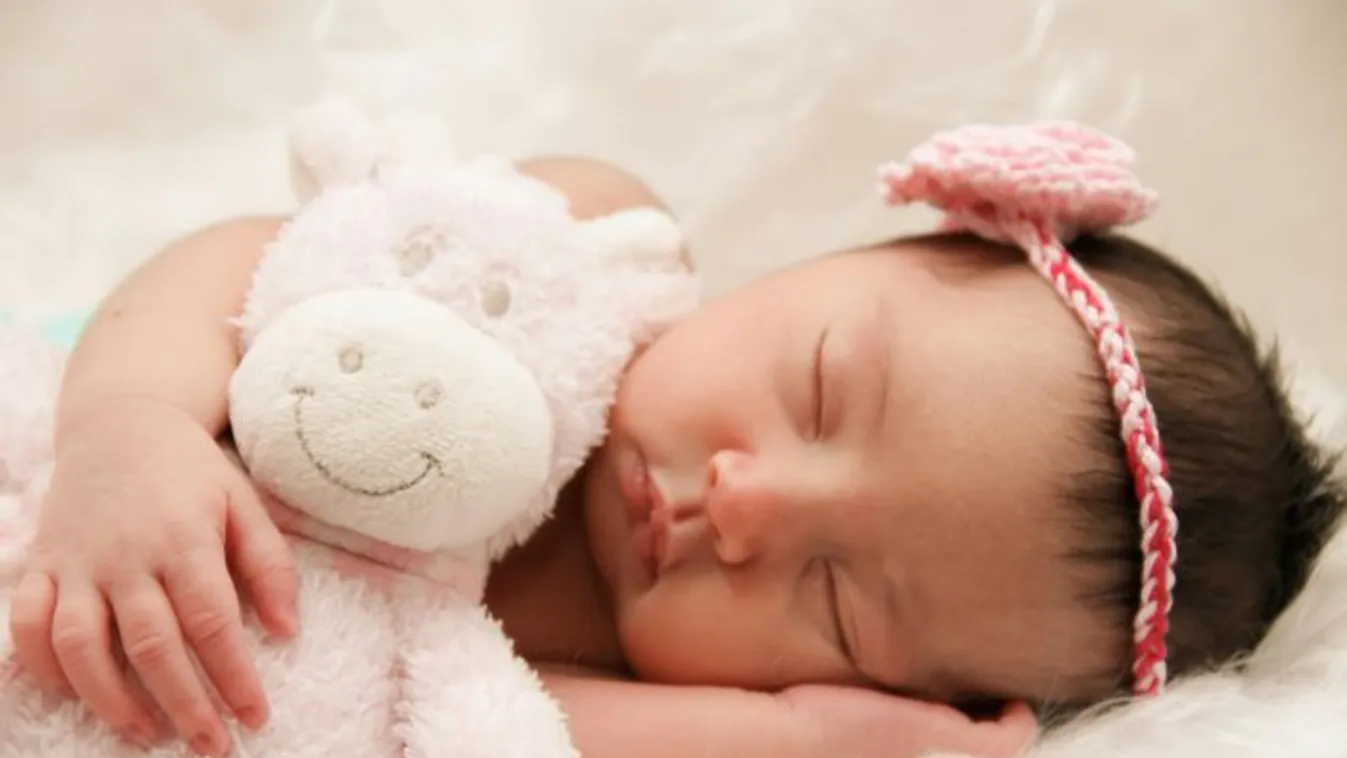 Gyógyíthatatlan betegséggel küzd a kétéves Molli