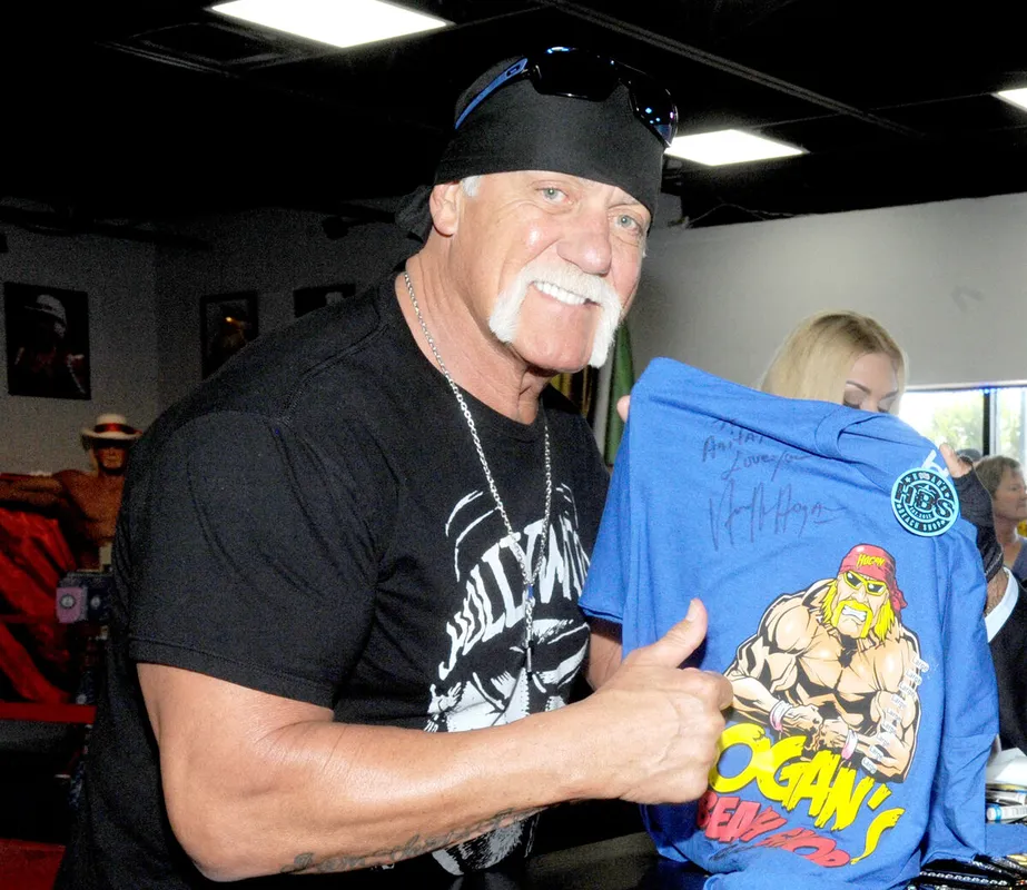 Hulk Hogan Reportedly Can't Feel Lower Body following Back Surgery
