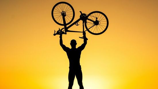 "Leteszteltem a Tour de France bringások brutális, 7000 kalóriás étrendjét - El se hinnéd, mennyit híztam tőle!"