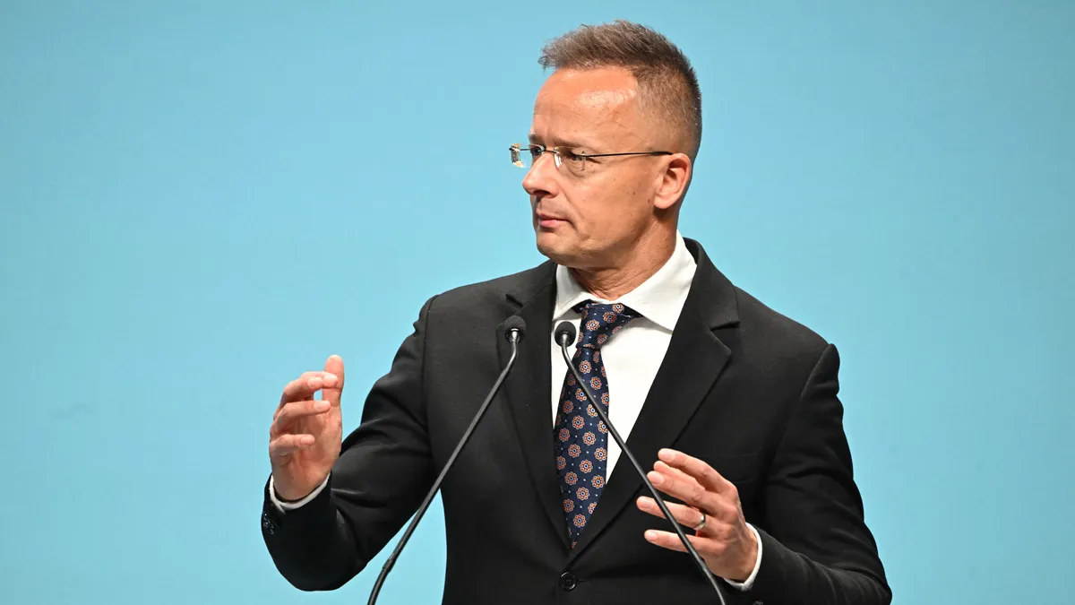 Szijjártó Péter sokkoló fejleményekről számolt be Brüsszelből