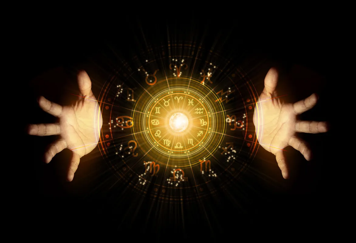 4 csillagjegy Zodiac,Signs,Inside,Of,Horoscope,Circle.,Astrology,In,The,Sky