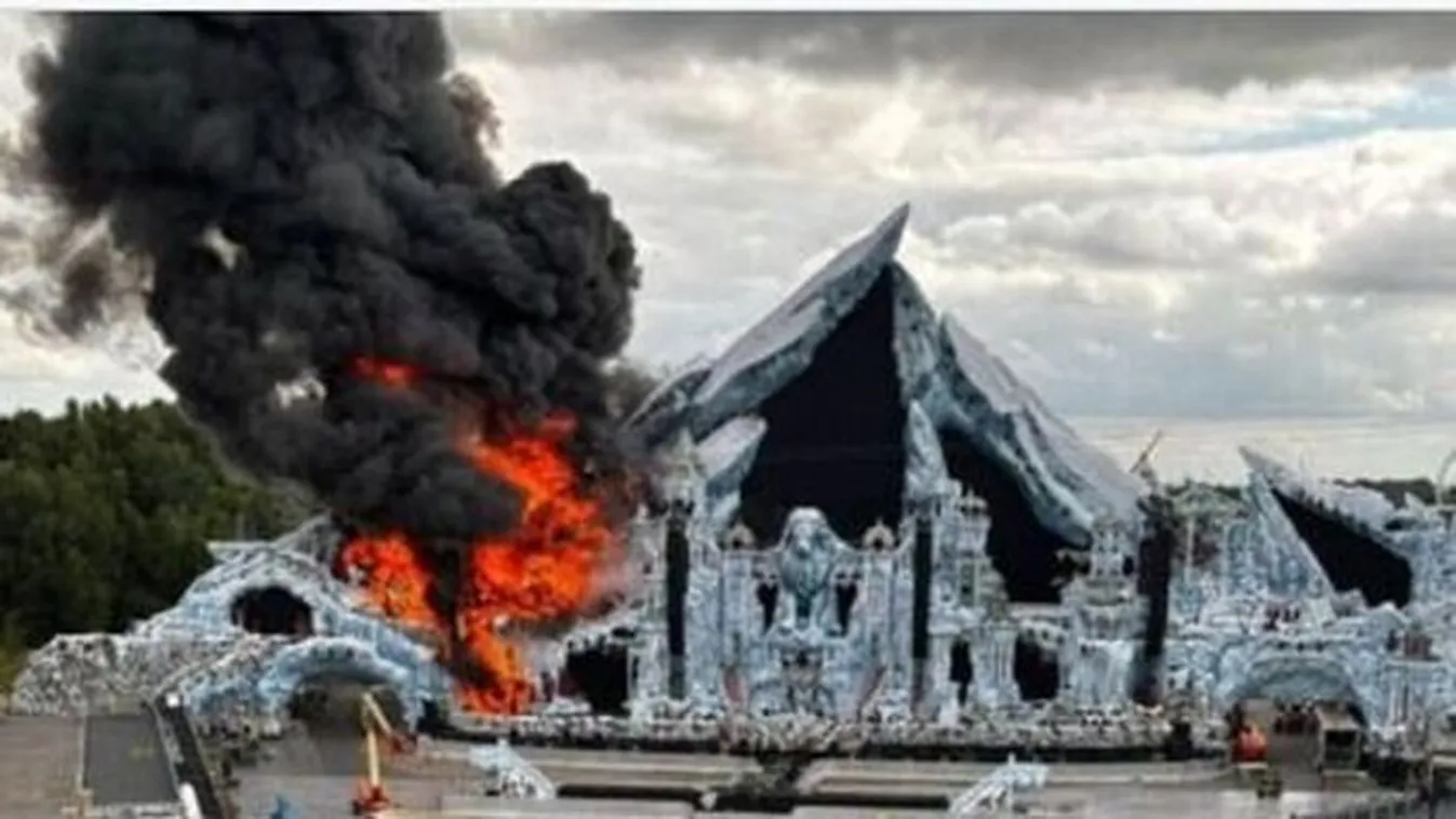 Tomorrowland fesztivál: Hatalmas lángokban a főszínpad!