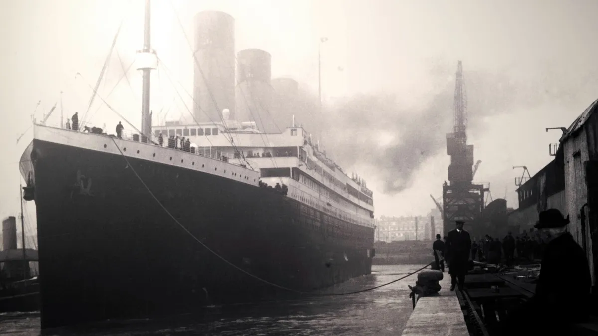 Frederick Sutton 18 karátos aranyórája, amely a Titanic elsüllyedésének borzalmas másodperceit őrzi, most kalapács alá kerül