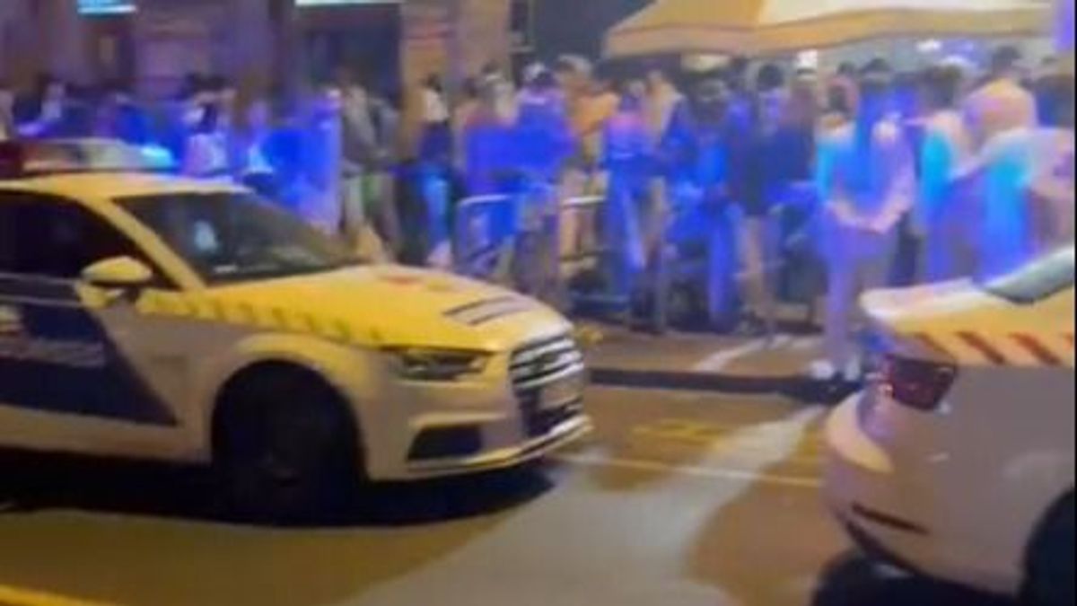 Rendőrt kellett hívni a belvárosi diszkóhoz, a pride-ról itt maradt spanyolok balhéztak