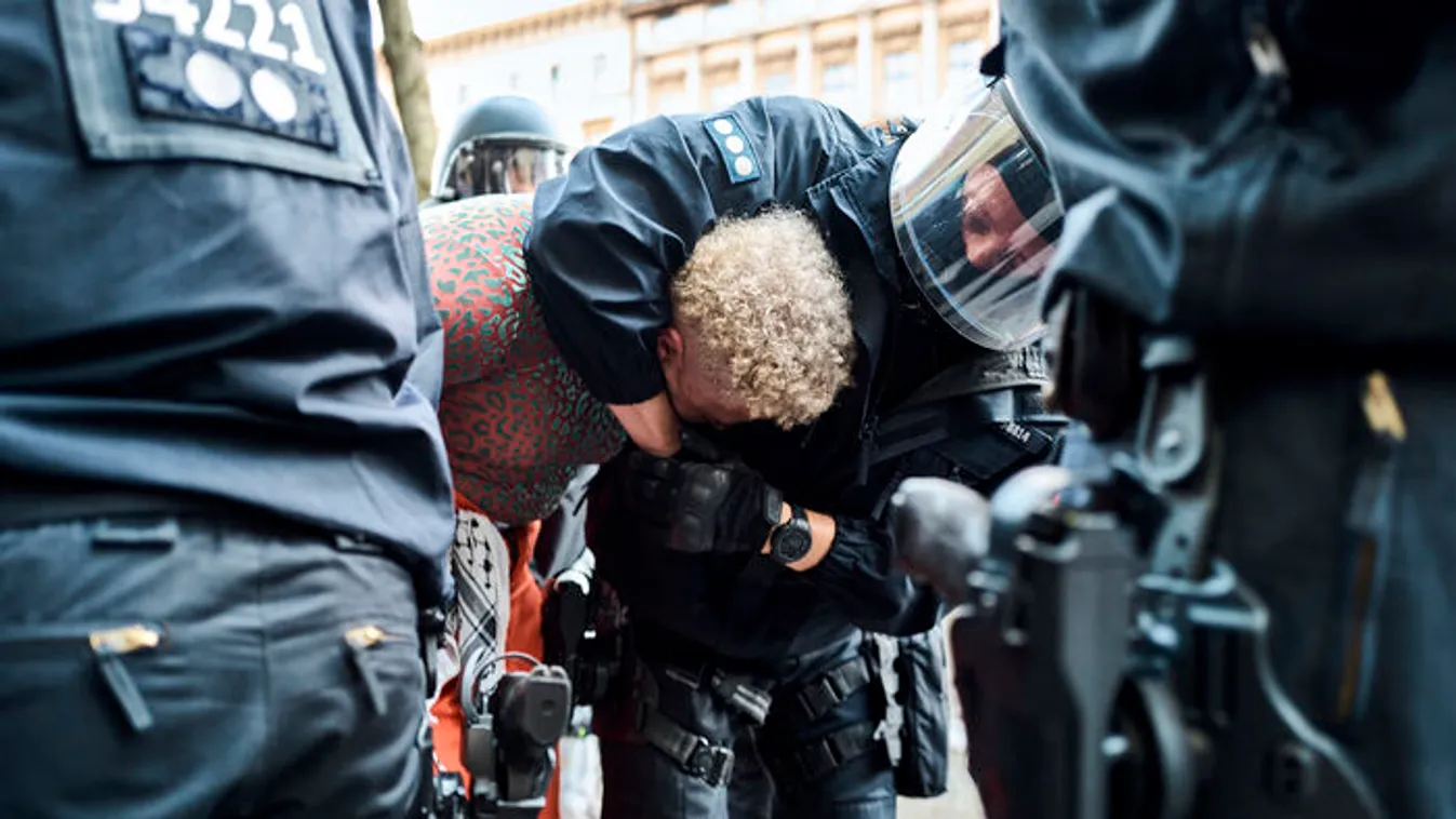 Berlin: rendőrség oszlatott fel egy Pride tüntetést