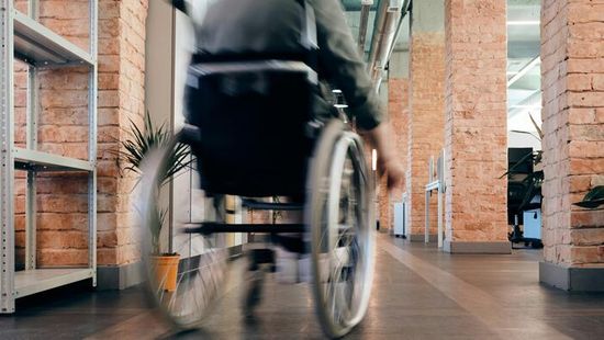 Meghalt az az autista, nyolcéves kisfiú, aki kerekesszékkel tűnt el