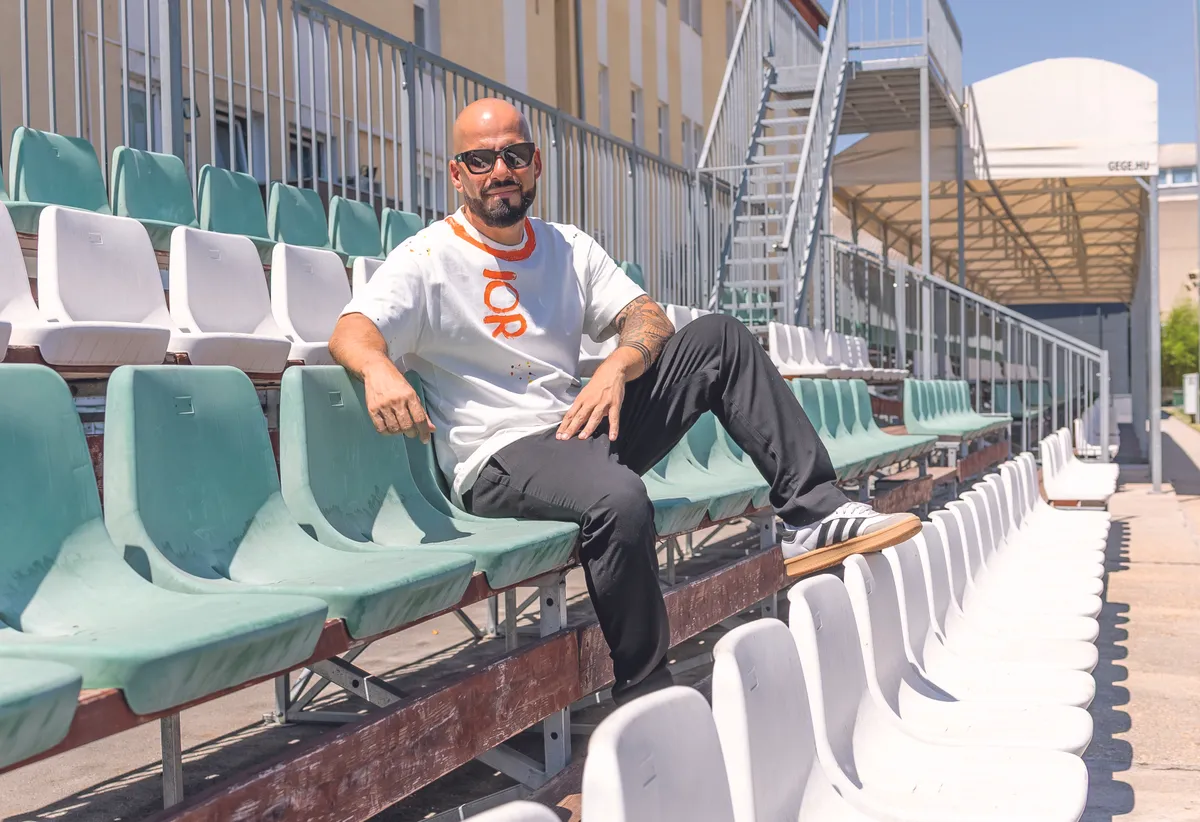 Lotfi Begi mélyinterjú - kétlaki élettel szívesen kiegyezne - RIPOST