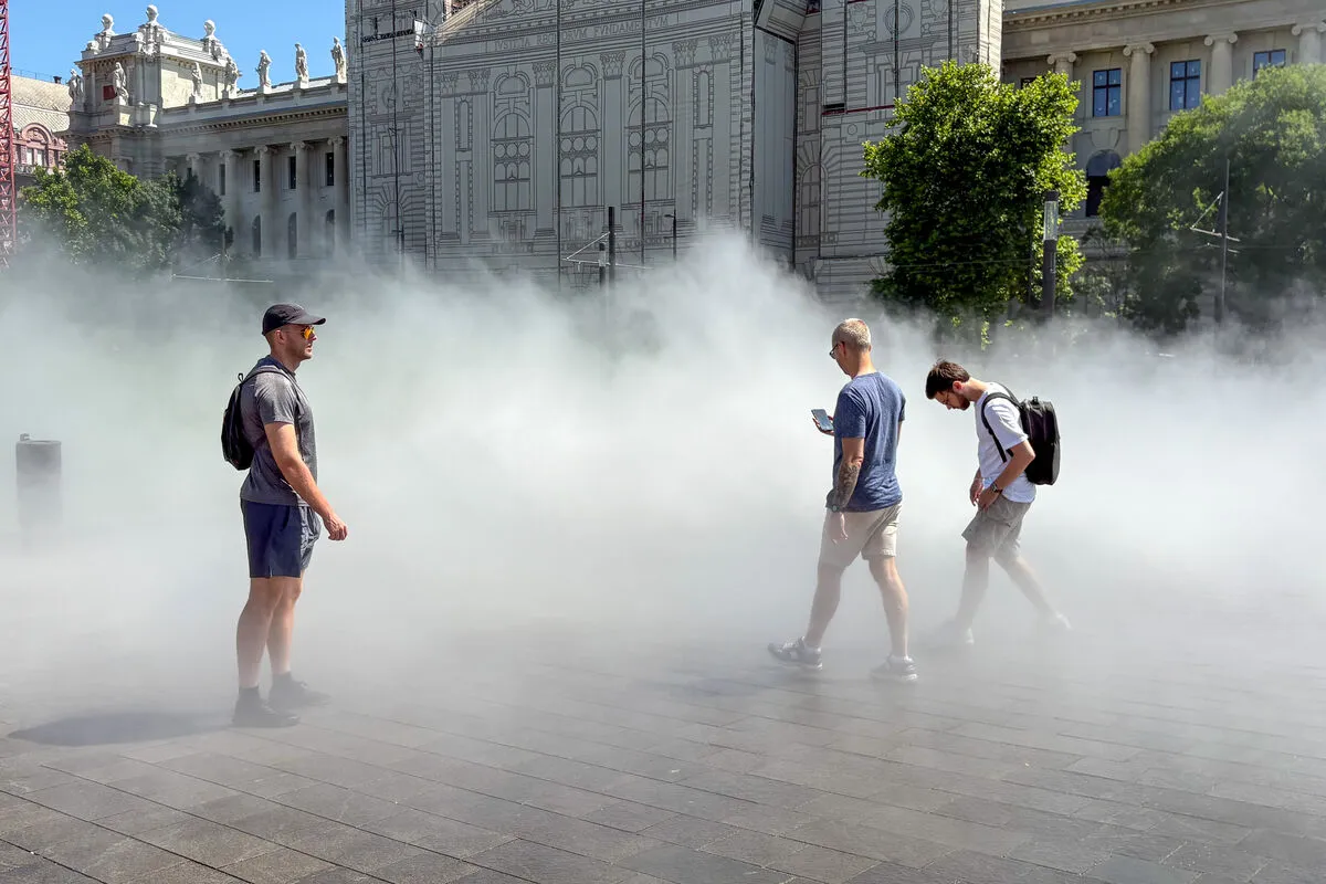 Hőségriadó van érvényben országosan.