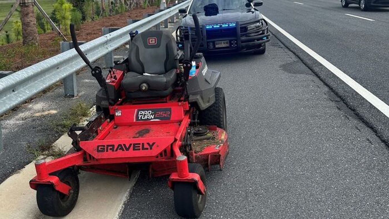 Fűnyíróval hajtott fel az autópályára egy részeg férfi Floridában