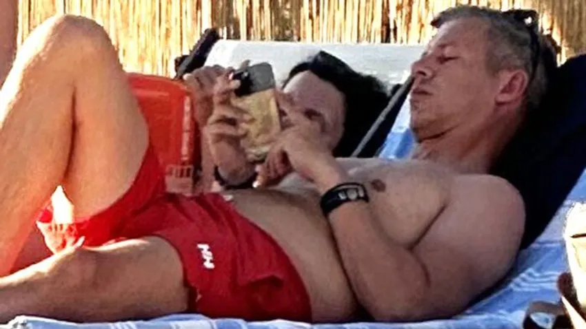 Magyar Péter "jól berúgott". Állítja egy vele együtt nyaraló nő