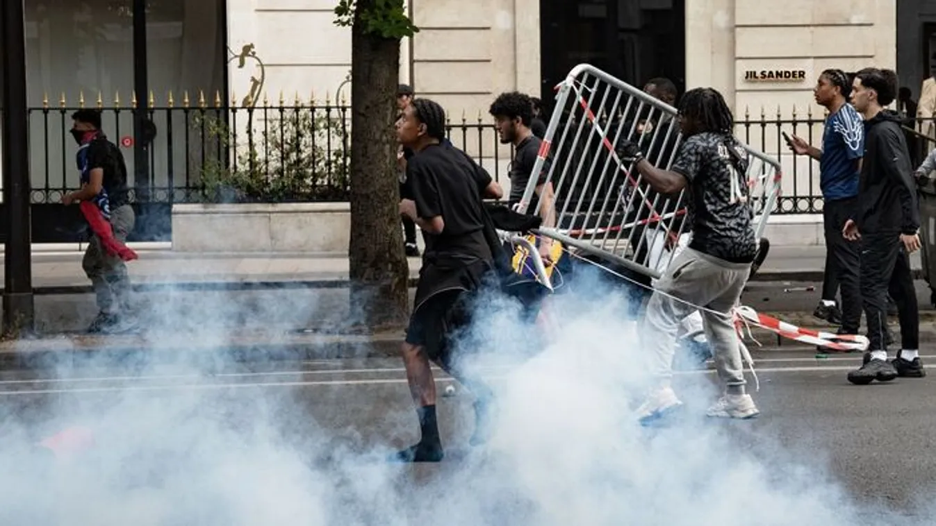 A Tisza szakértője a migránsok beengedését sürgeti