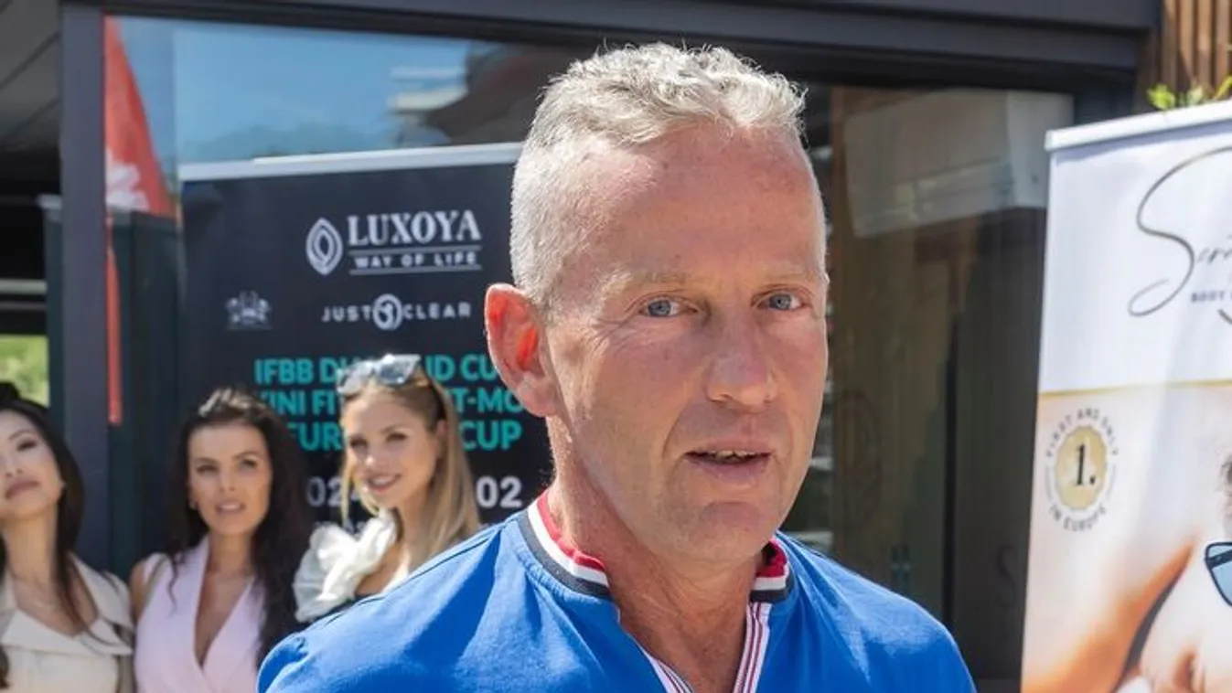 Schobert Norbi gyászol: fájó szívvel emlékezett szeretteire