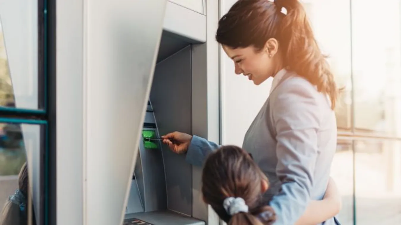 Könnyen kezelhető, modern bankautomatákat telepítenek