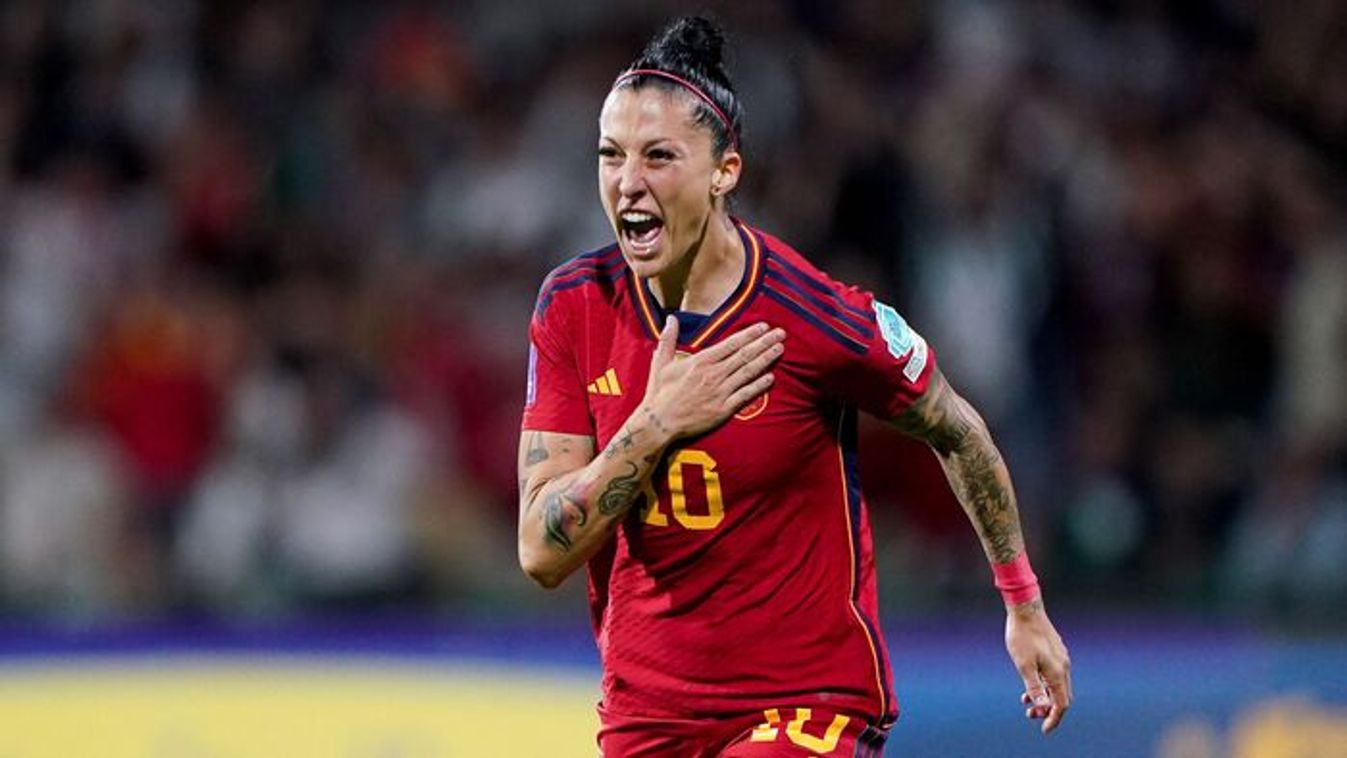 A csókbotrány után megalázták a spanyol válogatott játékost