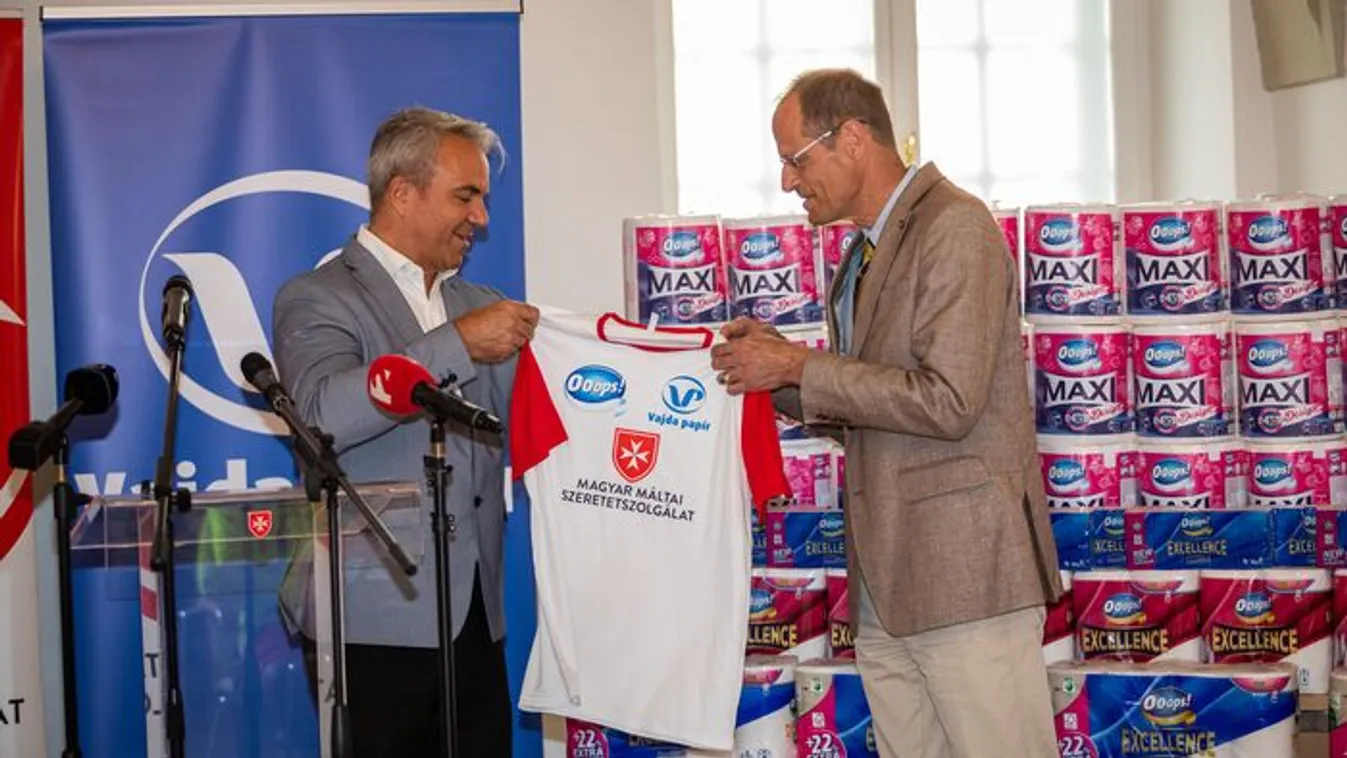 Több ezer gyerek kapott váratlan ajándékot