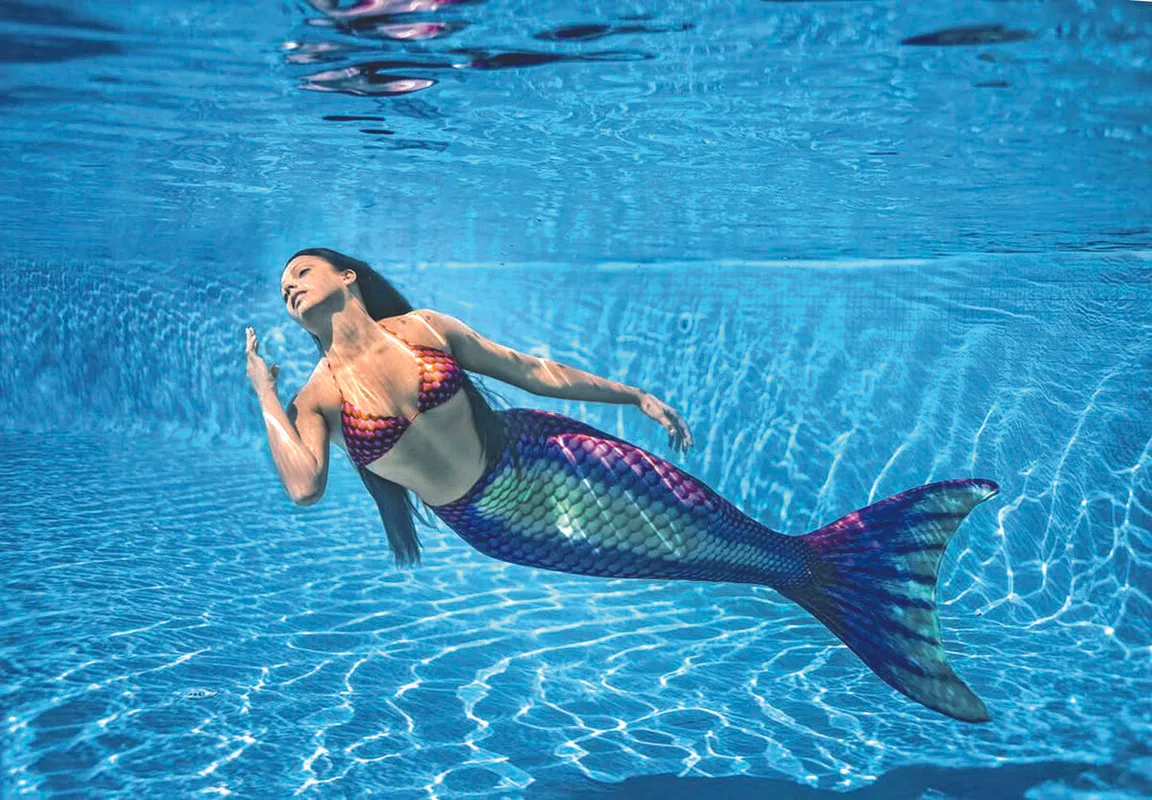 Valóság: Eszes Fanni  a magyar Sellő (fotóval) RIPOST
