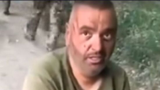 Vasdoronggal verték, kigúnyolták az agyonvert beteg katonát az ukránok: "Kúszik a gyík!"