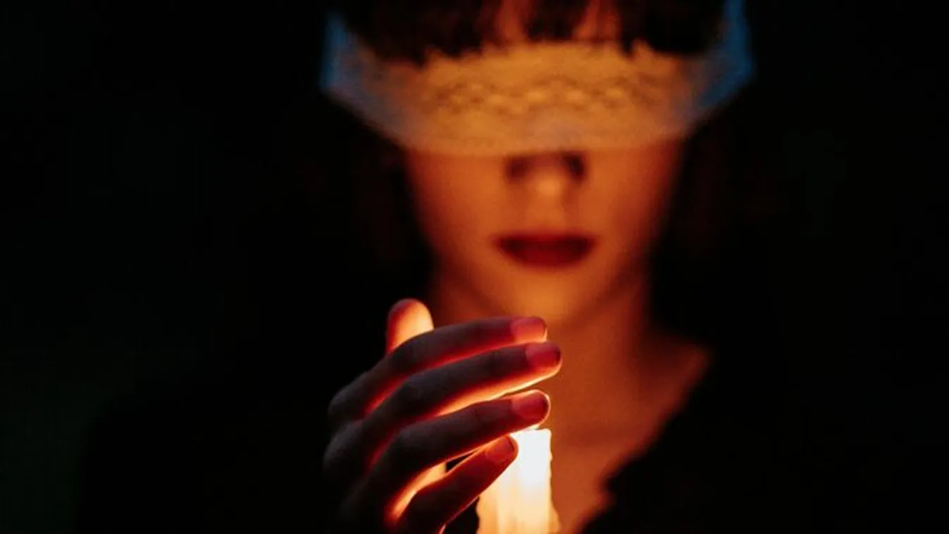 Annabelle baba miatt figyelmeztetnek egy énekesnőt