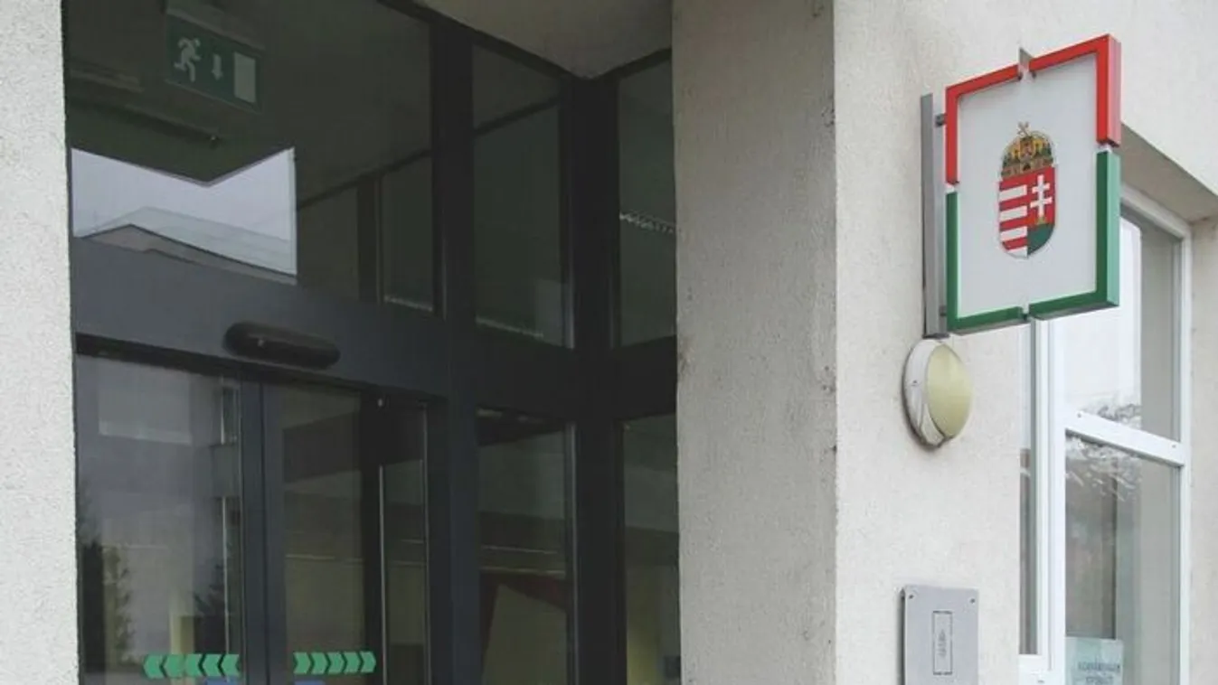 Kormányablak: hétfőn szünetel az okmány- és járműügyintézés