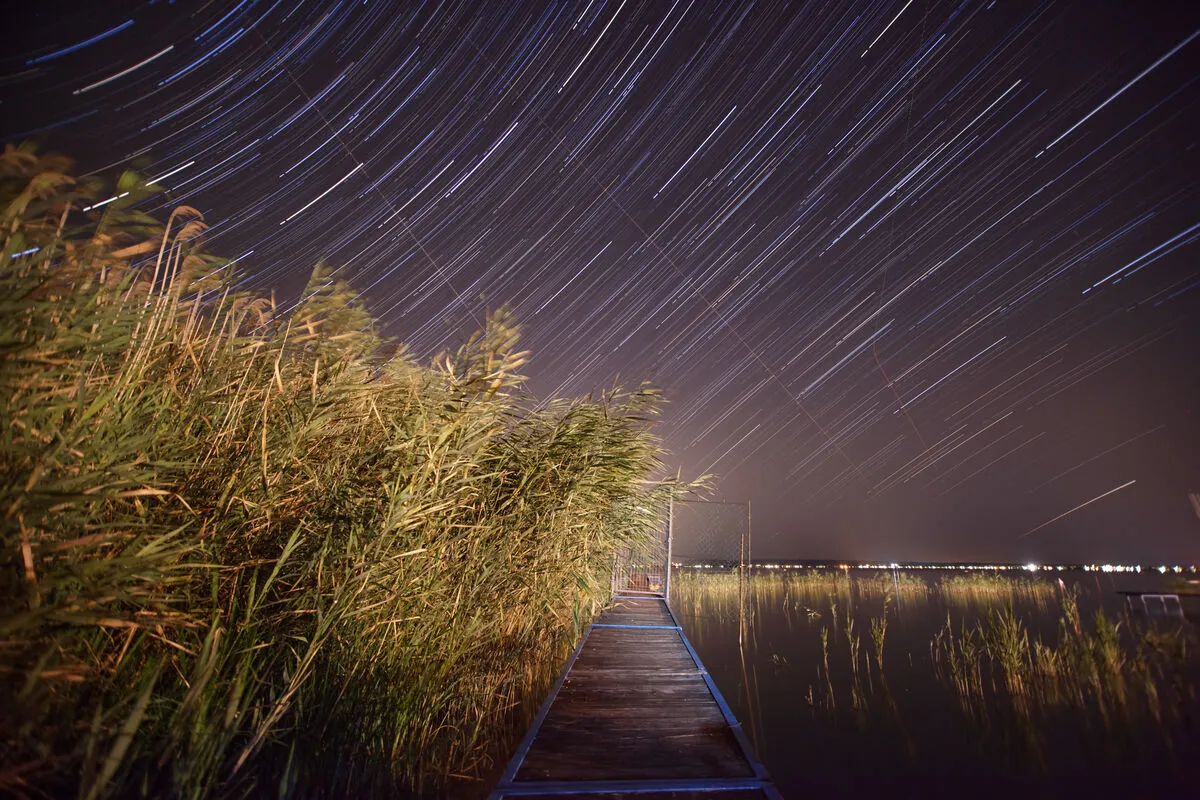 Csillaghullás Star,Trails,Over,Lake,Balaton,,Falling,Stars,Or,Perseide,On