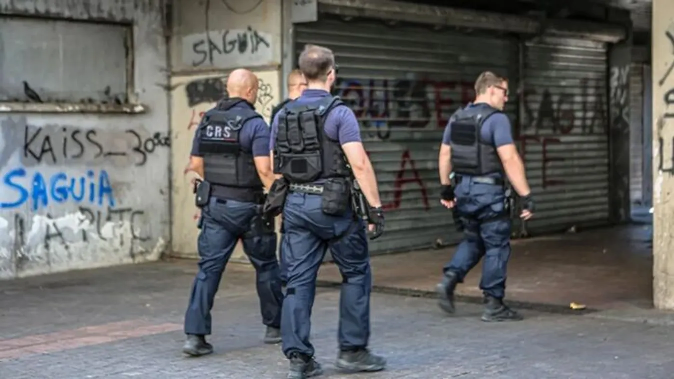 Migránsbűnözés: kijárási tilalom egy francia nagyvárosban