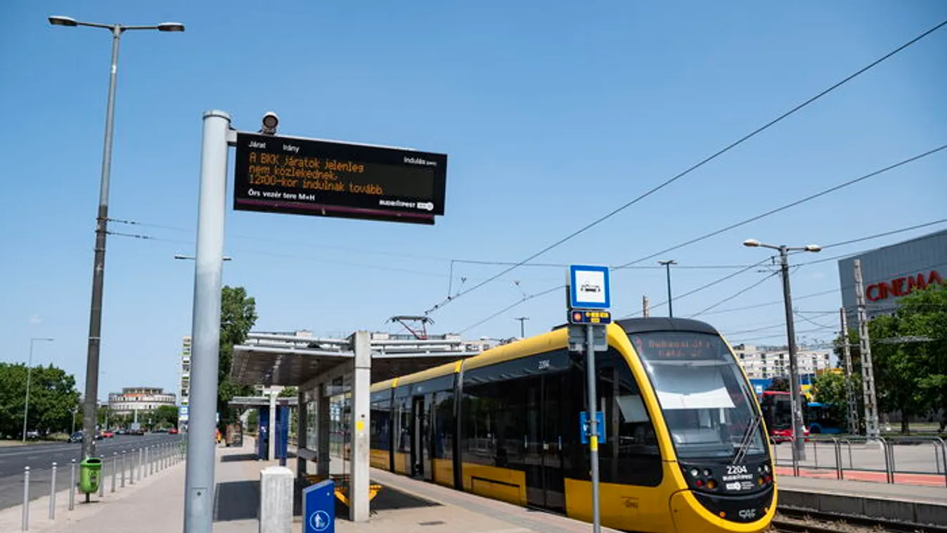 Szörnyű villamosbaleset Óbudán, lehalt a forgalom