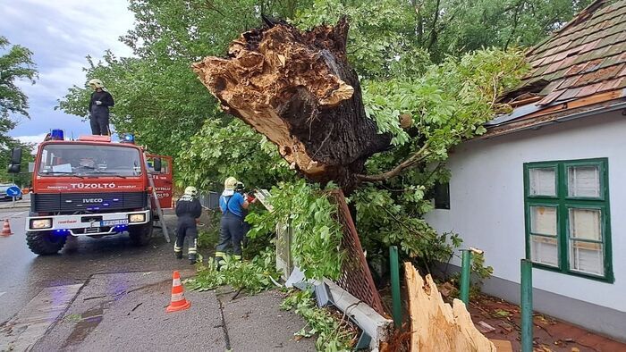  így számoltak be olvasóink a hétfői viharról