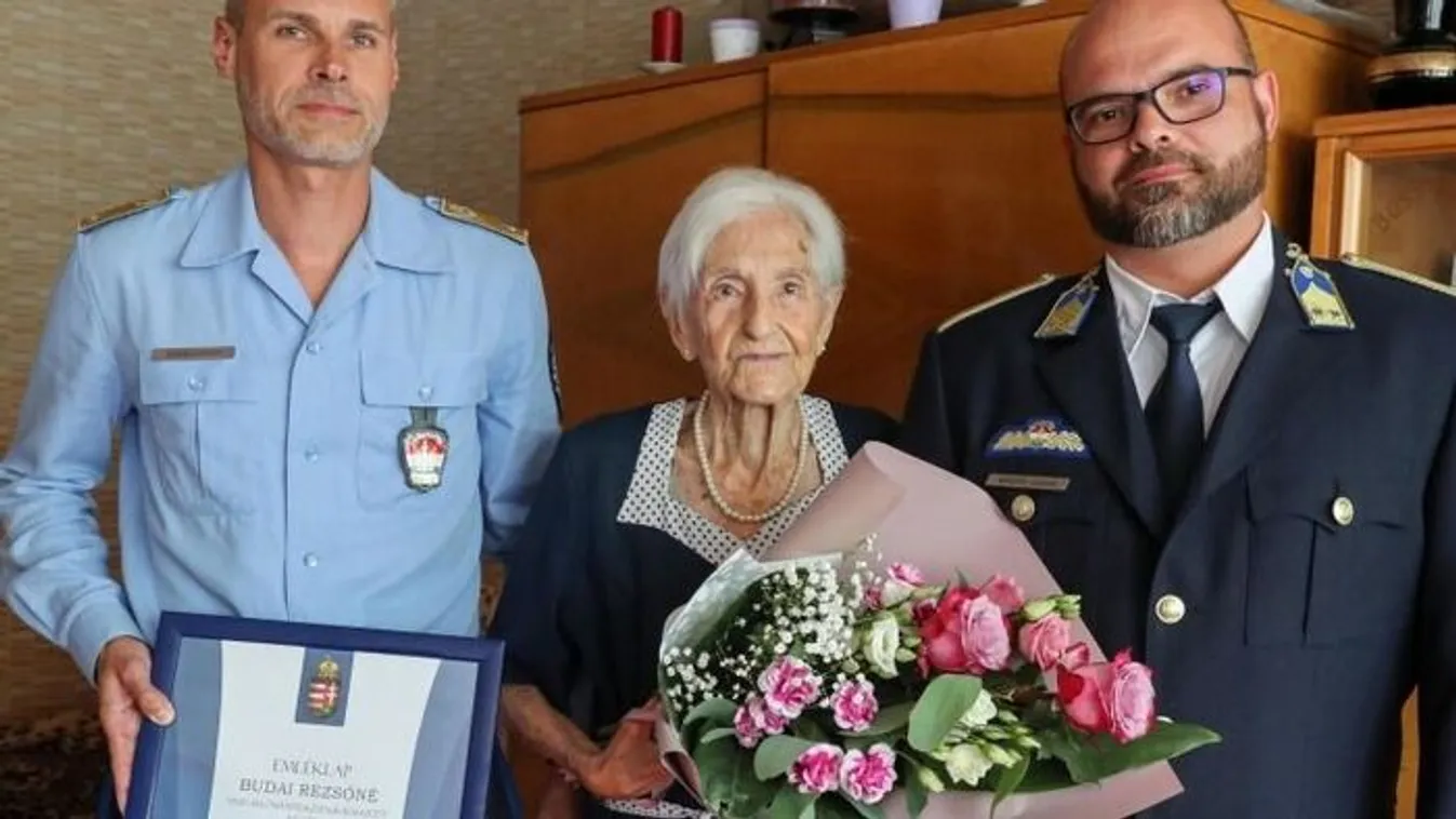 100 éves rendőrnőt köszöntöttek születésnapja alkalmából