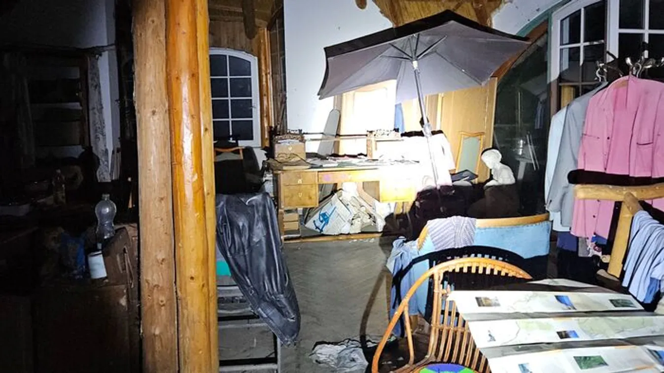 Mindent hátrahagyva tűntek el a budai luxusvilla lakói