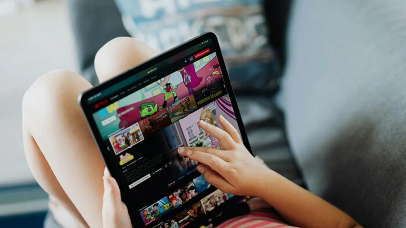 Több képernyő idővel csökken a gyermekek IQ-ja