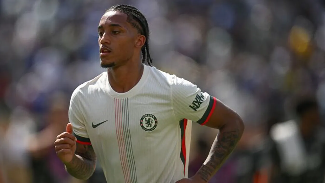 Apja börtönbüntetése árnyékolta be gyerekkorát