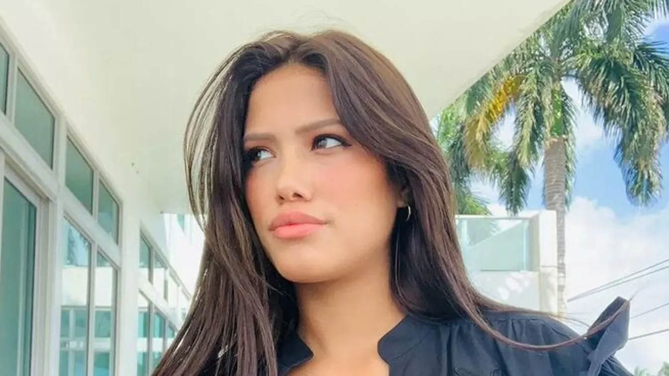 Barátnőjével a karján UFO-t látott a Chelsea sztárja - Fotó