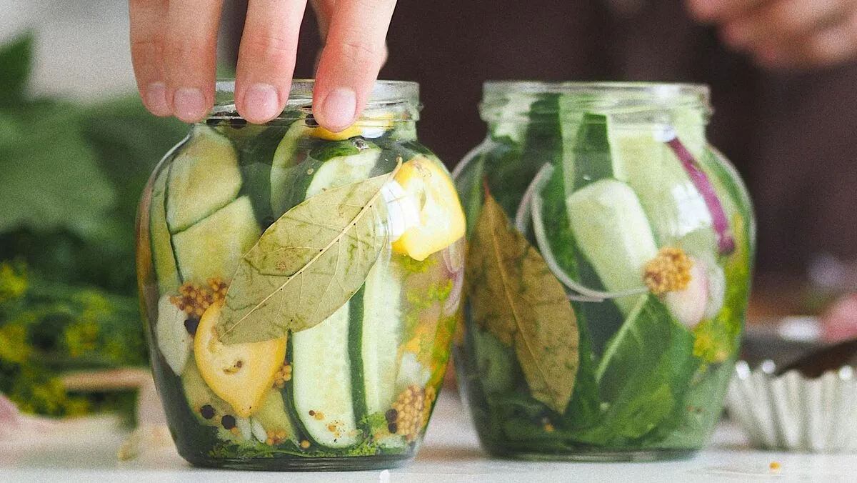 alt=A fogyás sikerességéhez egy jó erjesztett savanyúság is kellően hozzá tud járulni