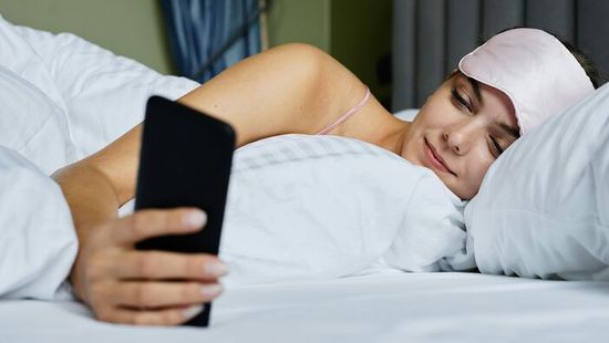 Megdöbbentő: így hat a szexuális életünkre a túl sok görgetés az interneten