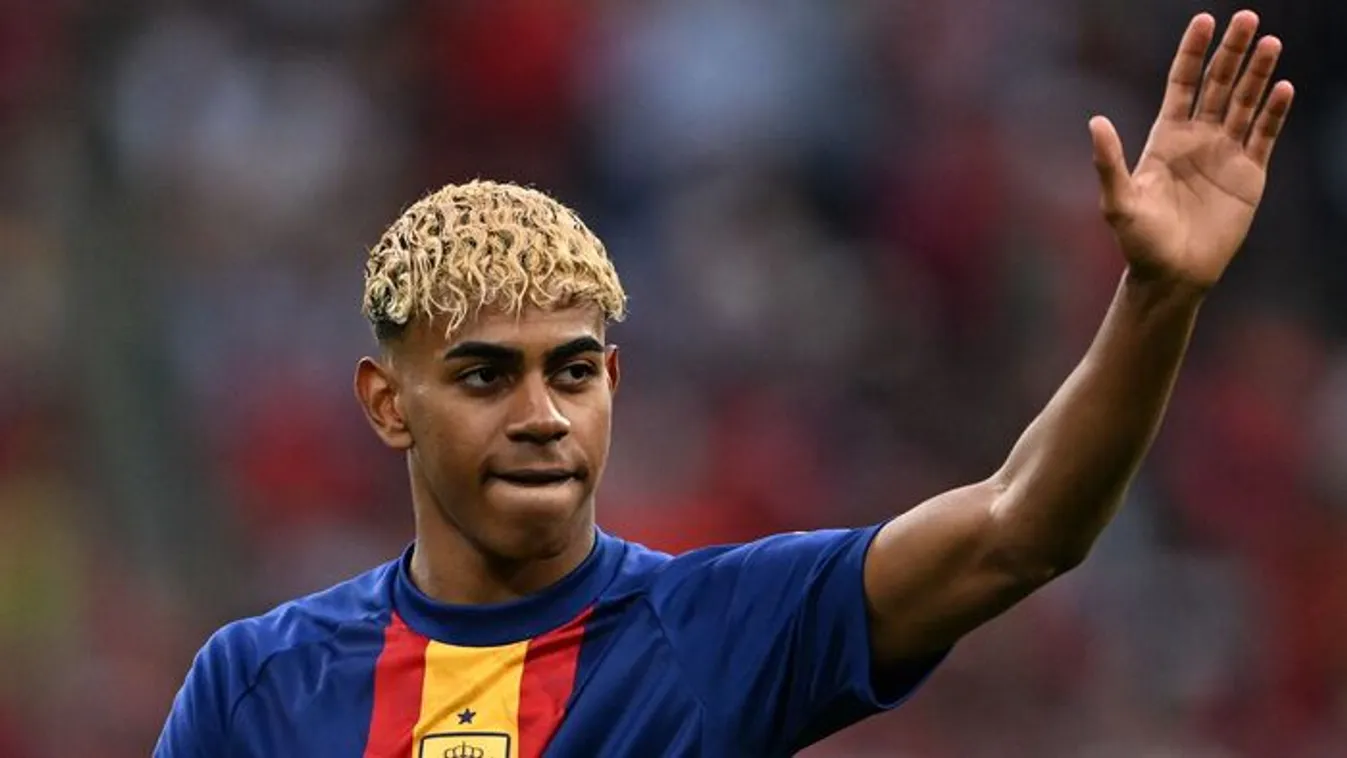 Vandálok megrongálták Yamal falfestményét Barcelonában