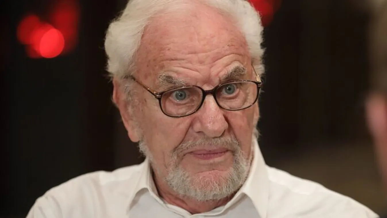 Visszaélnek Müller Péter Kossuth-díjas író nevével