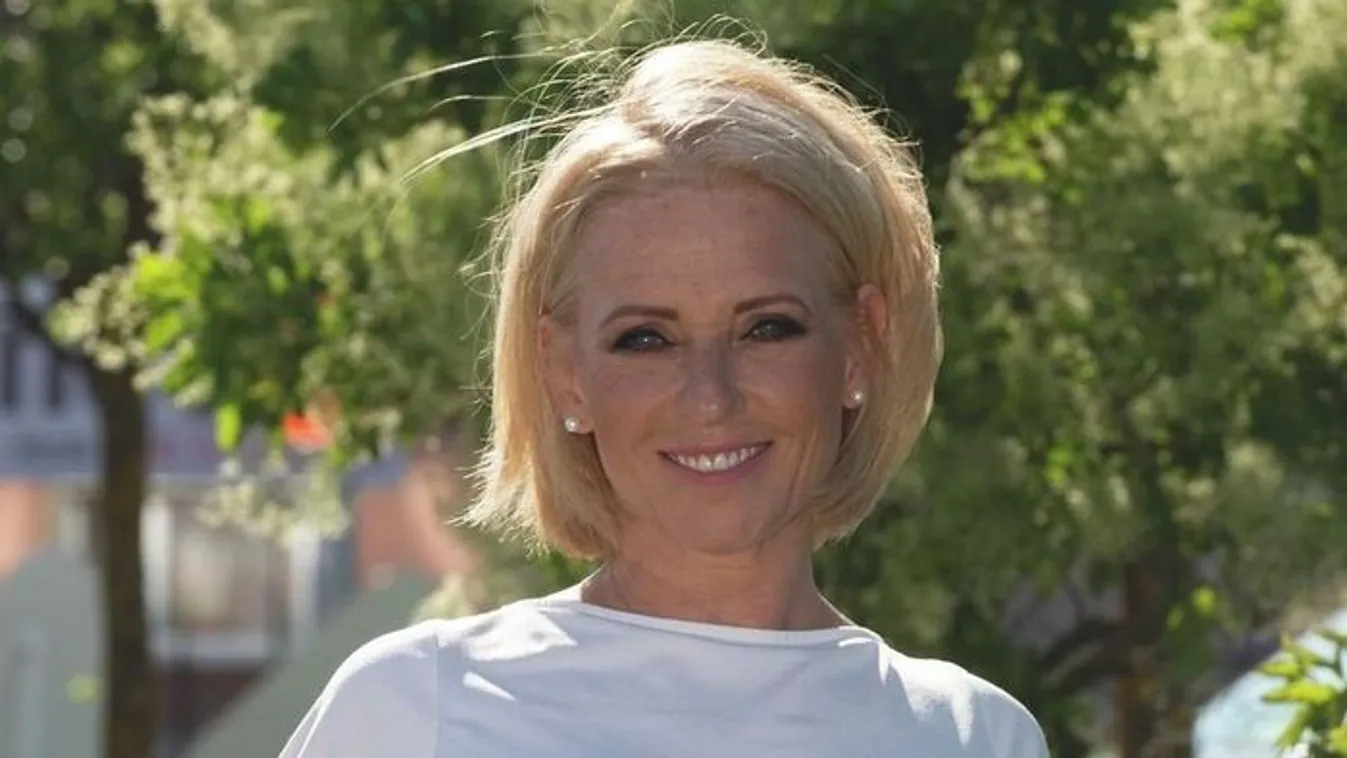 "Ha te is tenni akarsz magadért, családodért, hazádért – akkor köztünk a helyed!" Bemutatkozik a Női Digitális Polgári Kör
