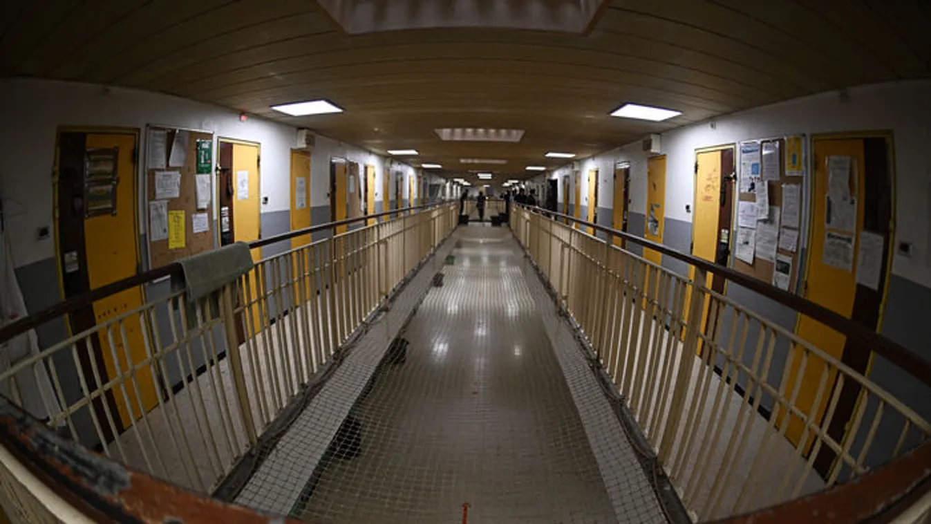 Életfogytiglani börtönre ítélték az IS mészárosát