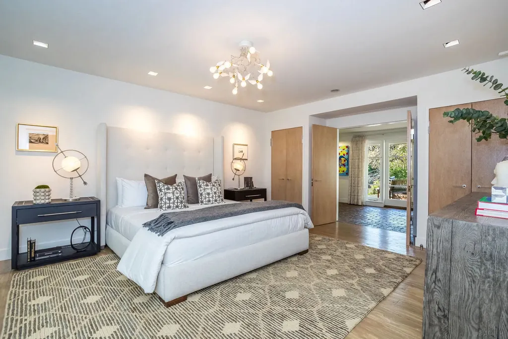 Hot otthon! - Jim Carrey fényárban úszó paradicsoma - RIPOST
