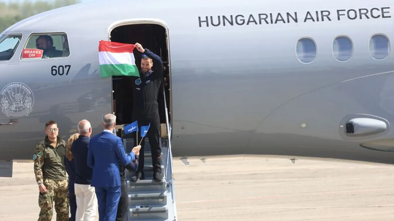 Kapu Tibor: „Ma egyenesebb a hátunk”