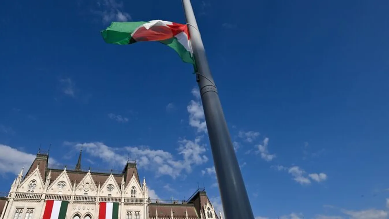 Kósa Ádám: ünnepeljünk együtt, akadálymentesen, közösen!