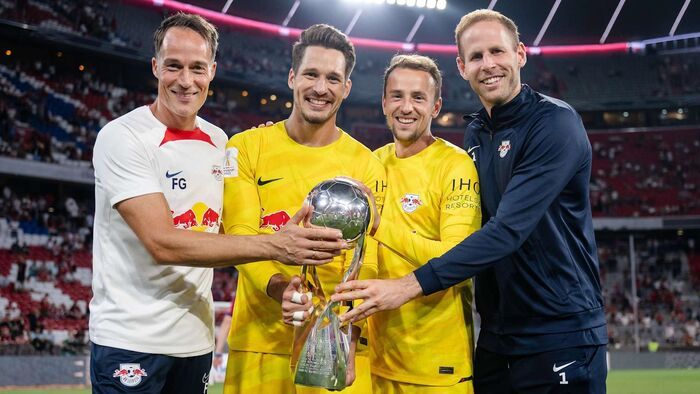 Eldőlt Gulácsi sorsa? Leverkusenbe igazolhat a Lipcse kapusa