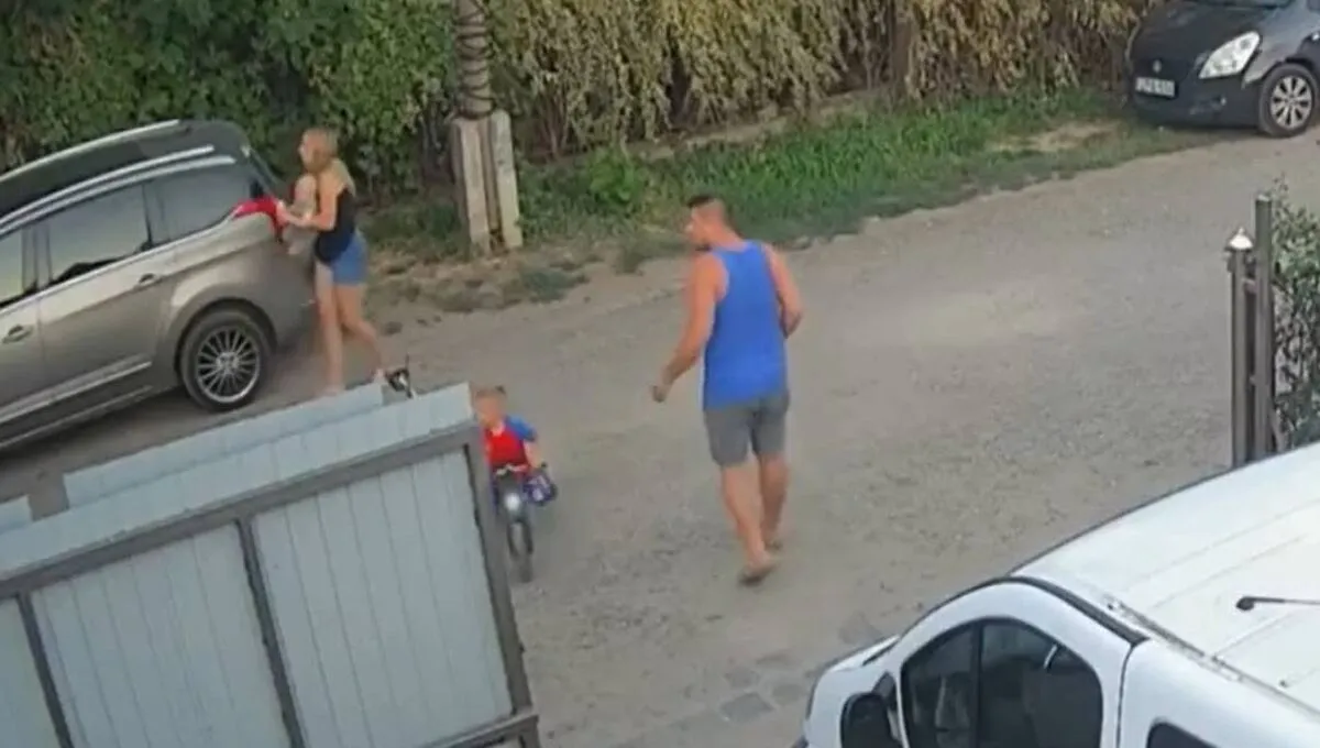 Épp kilépett az utcára a kerepesi család. Pillanatokon múlott az életük