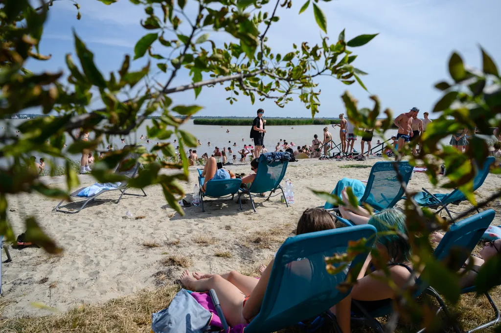 strandok Tóbíró közi szabadstrand